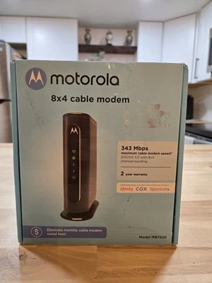 Motorola 8x4 Cable Modem Model MB7220 DOCSIS 3.0 - Image 1 of 4