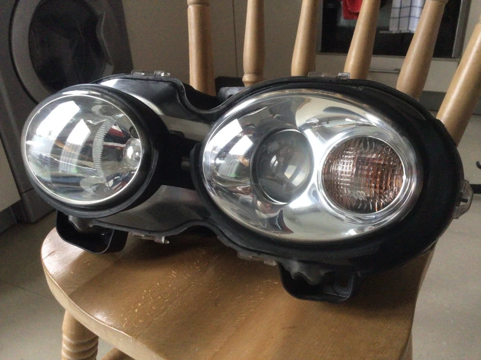 Unidad de faros tipo Jaguar X Foto 1 de 1