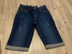 Size 6 Dorothy Perkins Denim Shorts - Picture 1 of 3