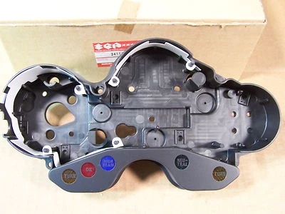 SUZUKI GSXR600 GSXR750 NEW GAUGE TACH SPEEDO METER CASE 34111-17E10 GSXR 600 750 - Image 1 of 4