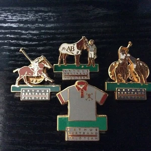 Pin's Folies ❤️ lot of 4 PINS POLO horse Arthus BERTRAND from France - Picture 1 of 2