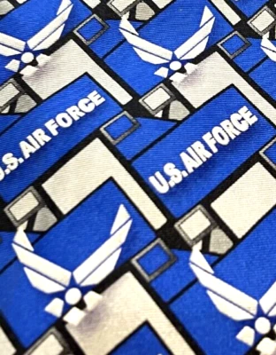 👔❤️ TRAJE DE VESTIR MILITAR DE LA FUERZA AÉREA CORBATA DE DISEÑADOR ENVÍO GRATUITO Foto 1 de 4