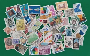 Lotto di 50 francobolli Nuovi diversi anni 60/80 tutti perfetti leggi descrizion - Afbeelding 1 van 2