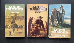 Lot of 3 Louis L'amour Western PB Books HONDO FLINT & THE MAN FROM SKIBBEREEN - Foto 1 di 6