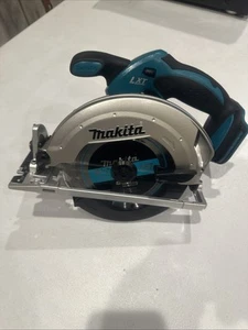 Makitta -18V LXT Lithium-Ion Cordless 6-1/2 in. Circular Saw (Tool-Only) - Picture 1 of 5