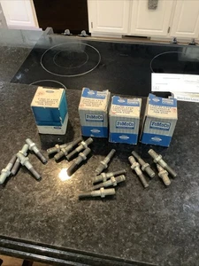 Nos 1963-1967 289 Hipo Rocker Arm Studs 16 C3OZ-6A527-B - Bild 1 von 5