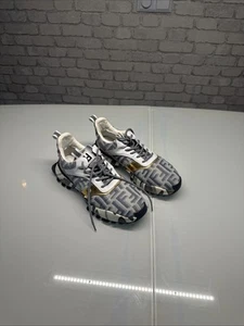 Luxus Designer Schuhe Fendi Flow - Bild 1 von 3