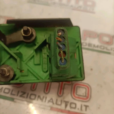 Relé de precalentamiento de bujías incandescentes  CITROEN XANTIA 1.9 TD SW - Imagen 1 de 4