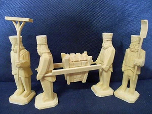 4 x Steiger Bergmann Bergmänner mit Lade aus Holz geschnitzt 8 cm NEU 70166 - Bild 1 von 2