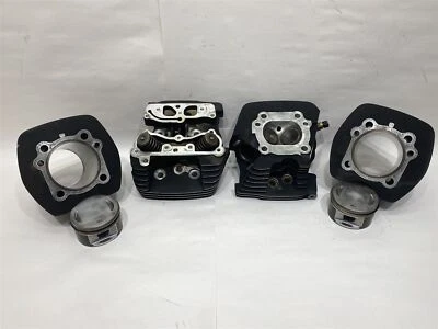 Harley-Davidson Electra Glide 2000 culatas y jarras barriles extremo superior afilado  Foto 1 de 4