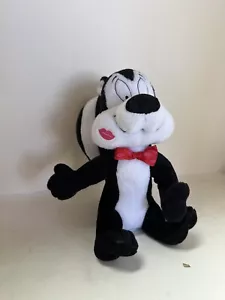 Peluche Peppe Le Pew San Valentino con bacio sulla guancia Warner Bros Looney Tunes giocattolo 9" - Foto 1 di 6