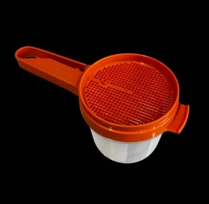 Vintage Orange Tupperware Sift It Hand Held Flour Sifter #1689/1493 - Picture 1 of 3