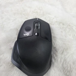 Logitech MX Master Wirelesss Bluetooth Mouse 810-006219 - *NO DONGLE* - Picture 1 of 8