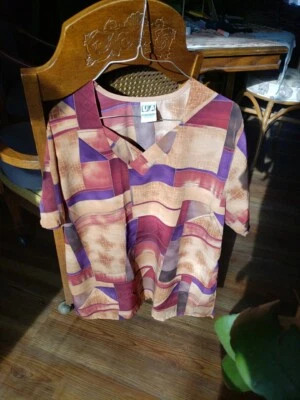 UA Medium Scrub Top Geometric - Image 1 of 4