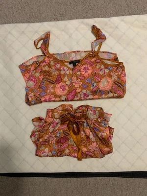 Conjunto de pijama Ann Taylor para mujer talla L estampado floral cami y pantalones cortos Foto 1 de 4