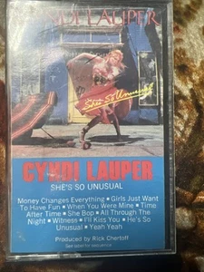 CASSETTE TAPE ~ CYNDI LAUPER ~ 1983 ~ SIE IST SO UNGEWÖHNLICH - Bild 1 von 3