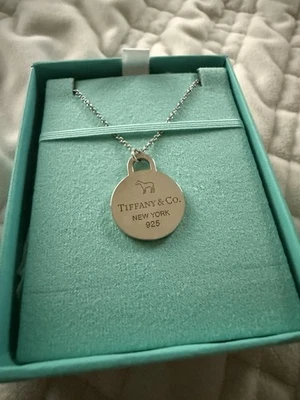 Collar Tiffany & Co. Y Beyoncé Collab Plata Renacimiento con Caja Cadena 18 pulgadas Foto 1 de 3