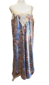 Vintage California Dynasty Robe Nightgown Set Sz 1X Lace Floral lilic  buttons  - Picture 1 of 24