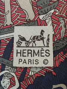 Hermes 7374 PA Jungle Scene 100% silk tie new without tag - Picture 1 of 6