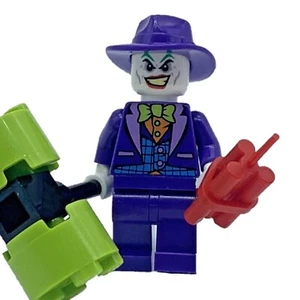 LEGO DC Batman El Joker Minifigura (sh094) Chaleco Azul Púrpura Oscuro Fedora - Imagen 1 de 4