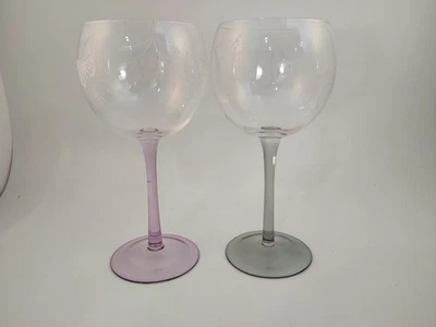 Juego de 2 copas de vino Lenox Butterfly Meadow Globo - tallos verdes y morados Foto 1 de 4