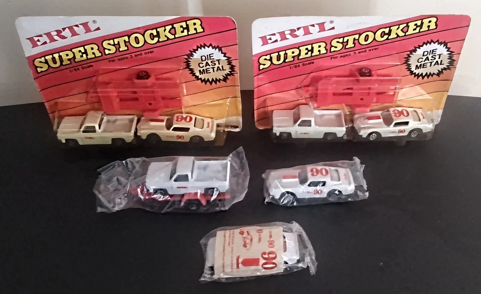 Juegos de carreras Ertl Hardees Road Runner de colección raros Foto 1 de 4