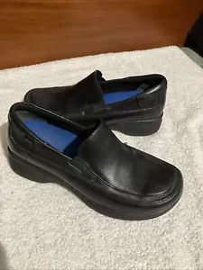 COLORADO BLACK LEATHER LOW HEEL SHOES SIZE 10 EXC - Picture 1 of 3
