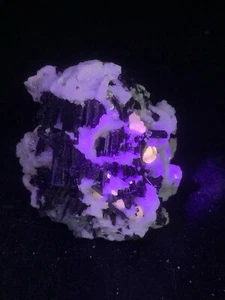 750 Carats Combine Specimen Of Fluorescent Apatite With Schorl Tourmaline. - Picture 1 of 15