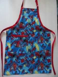 "Delantal para niños - SPIDERMAN, fondo azul, NUEVO, 15""x 20"" o 15,5""x 22" - Imagen 1 de 6