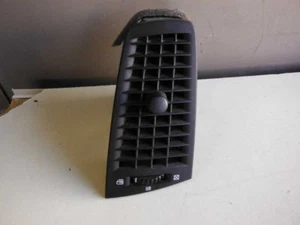 04 05 06 07 CADILLAC CTS LEFT DASH HEATER VENT AIR DUCT - Foto 1 di 4
