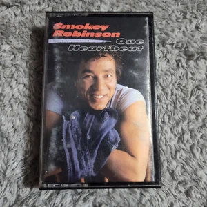 Smokey Robinson One Heartbeat Cassette R&B Pop Singer 1987 Motown VG - Picture 1 of 3
