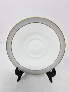 Vintage Hutschenreuther Saucer Plate White Gold Trim 5 5/8" Germany Fine China - Picture 1 of 3