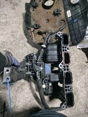 Colector de admisión 283102G900 2013-2016 Hyundai Santa Fe Foto 1 de 4