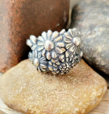 Retired James Avery HEAVY 14.69 Grams Flower Cluster Bouquet Ring Sz 9 - Image 1 of 4