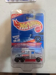 1996 Hot Wheels Race Truck Series 2/4 KENWORTH T600 Silver Free Protector. - Picture 1 of 2