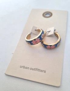 URBAN OUTFITTERS Gold-Tone & Enamel Blue Floral Daisy Hoop Earrings NEW rrp £12. - Picture 1 of 4
