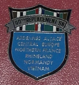 Vietnam War Theater Made 90th Replacement Battalion Beercan Di / Crest / Dui - Picture 1 of 2