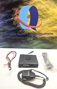 Motorola MOTOTRBO CM300D 136-174 MHz VHF 45W Digital TwoWay Radio AAM01JQH9JA1AN - Afbeelding 1 van 15