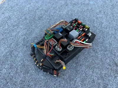 REAR FUSE BOX BODY CONTROL MODULE 6W8314A073 CF JAGUAR XK XKR (2007-2009) OEM - Image 1 of 2