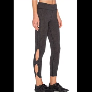 Leggings activos infinitos gris carbón Free People Movement pequeños nuevos con etiquetas - Imagen 1 de 6