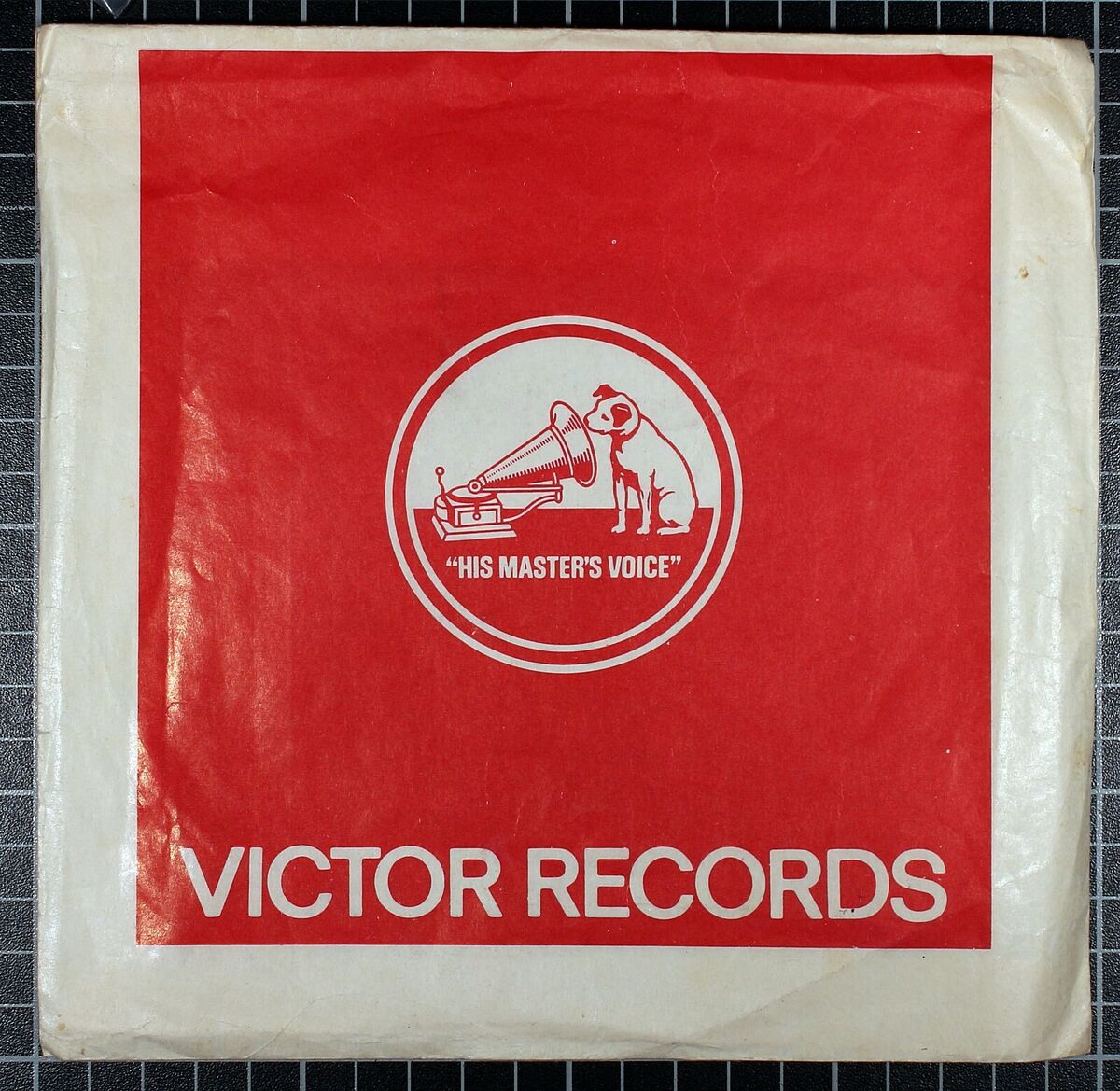 His Masters Voice Records In Collectible Victor Phonographs His Masters Voice Records In Collectible Victor Phonographs