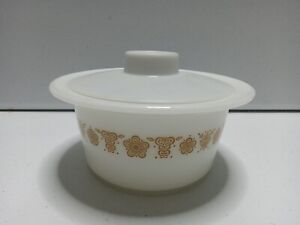 Pyrex  BUTTERFLY GOLD Butter Bowl Tub w/White Plastic Lid