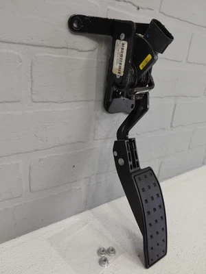 Pedal acelerador a gás Cadillac STS Cadillac 2005-2011 com sensor de posição fabricante de equipamento original - Imagem 1 de 4