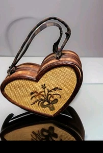 Vintage Wood And Woven Raffia Straw Flower Design Heart Shaped Box Handbag - Picture 1 of 6