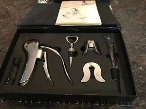 Wolfgang Puck Wine Gift Box Set-7-Piece Bottle Opener Stopper Aerate and More - Picture 1 of 12