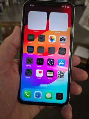 Apple iPhone XR - 64 GB - FREE 1st month Verizon Prepaid plan! - Image 1 of 2