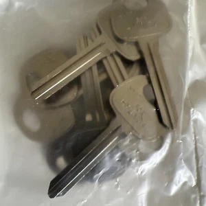 Lot 10 Replacement Car Key Blank Fits 2007 2008 2009 Kia Rondo Hyundai Elantra - Picture 1 of 4