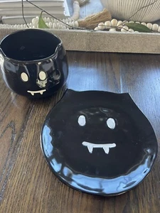 Pottery Barn VAMPIRE BAT Halloween Plate Bowl Set Retired HTF - Picture 1 of 5