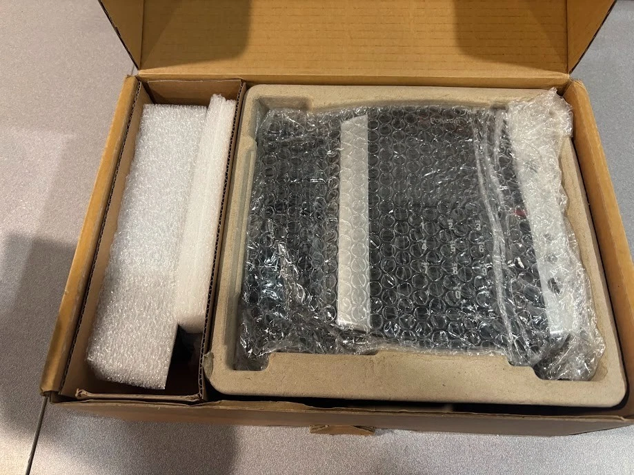 Polycom VVX 600 Touchscreen Office Phone 2201-48600-001 - Image 1 of 2