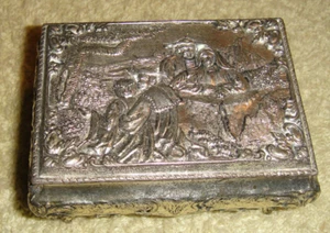 Vintage Japan Silver Metal Trinket Jewelry Box Detailed Front Courting Scene - Picture 1 of 10